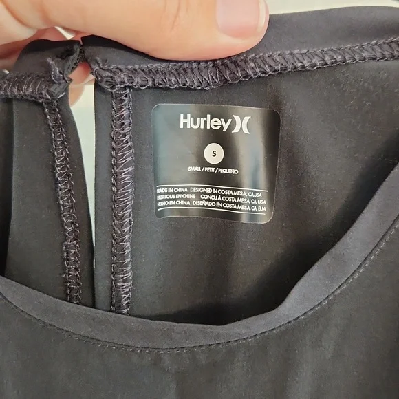 Hurley Cover-up - Picture 3 of 3